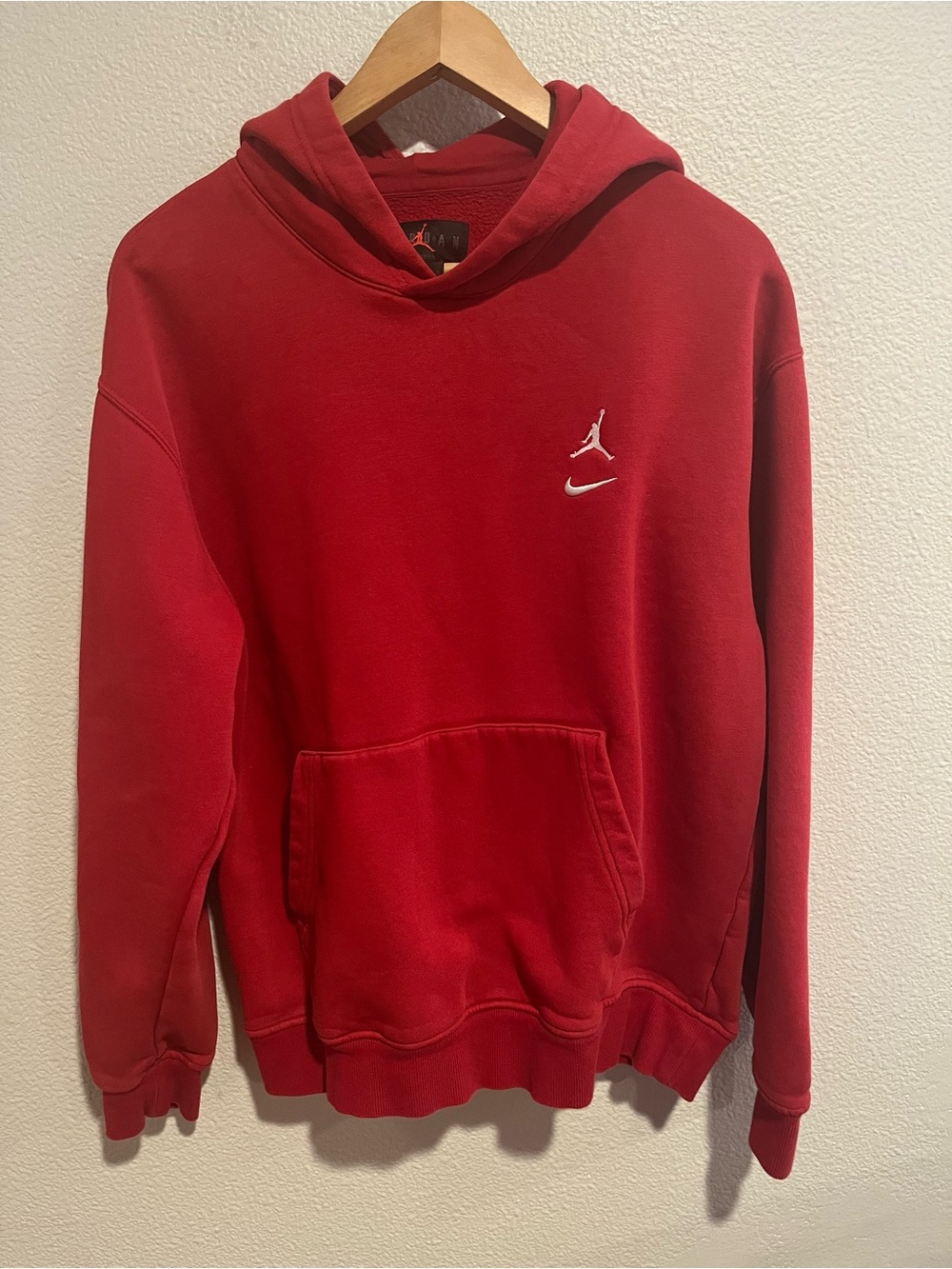 Nike Air Jordan Swoosh Brooklyn Fleece Pullover Hoodie Red Medium